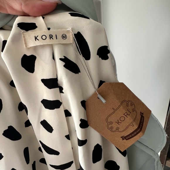 Kori Women's Blazer - Picture 4 of 7